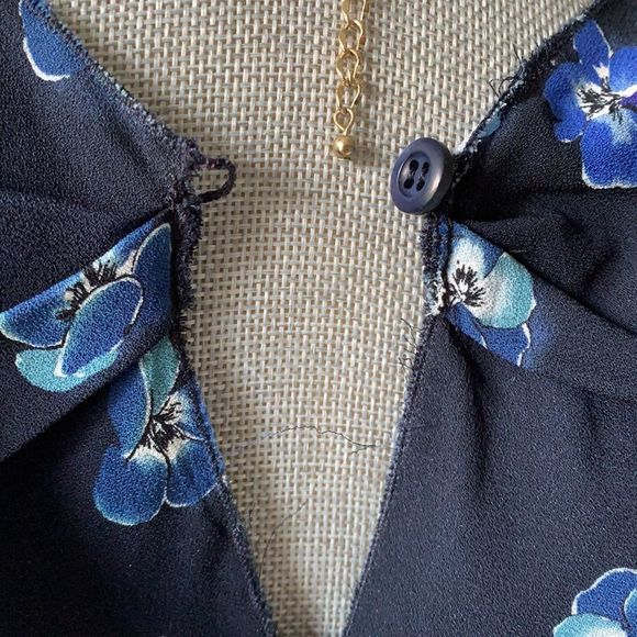 AUTHENTIC PRADA blouse top Size 42 or 4 US - Picture 9 of 13